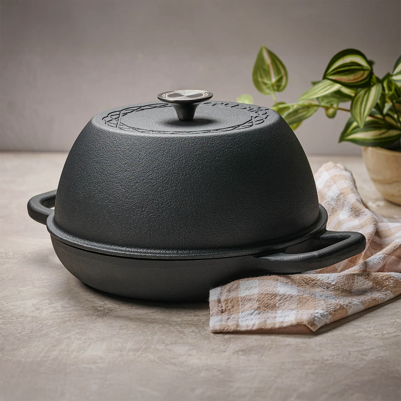 The Freeform Dutch Oven • Cast Iron • Round - Image 3