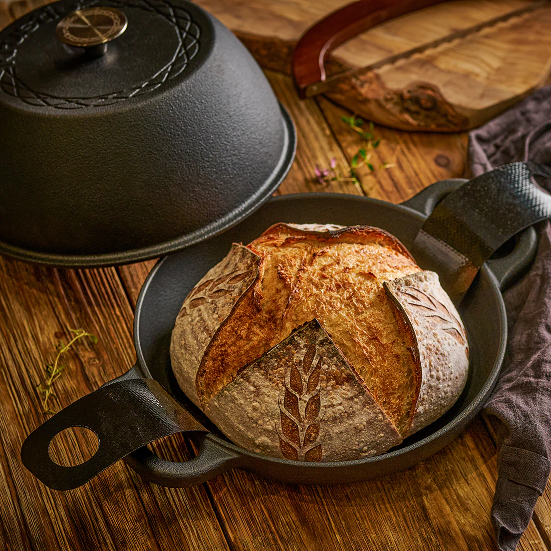 The Freeform Dutch Oven • Cast Iron • Round - Image 5